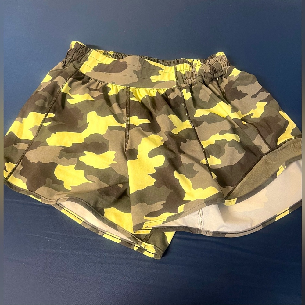 Lulu Hotty Hots 2.5 in Size 6 Tall